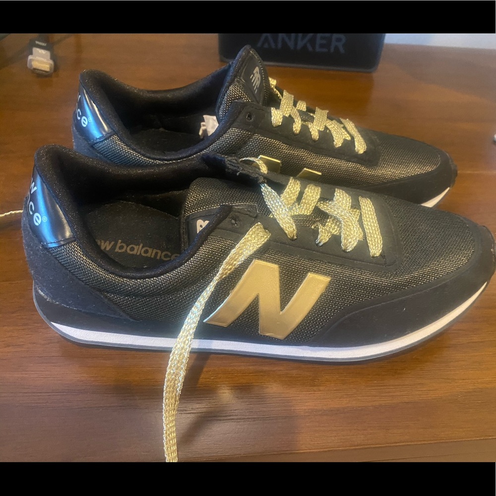 New balance back and good sneakers sz 6 NWOT